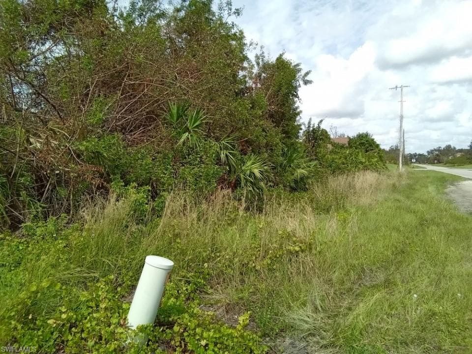 3210 8th ST SW LEHIGH ACRES, FL 33976