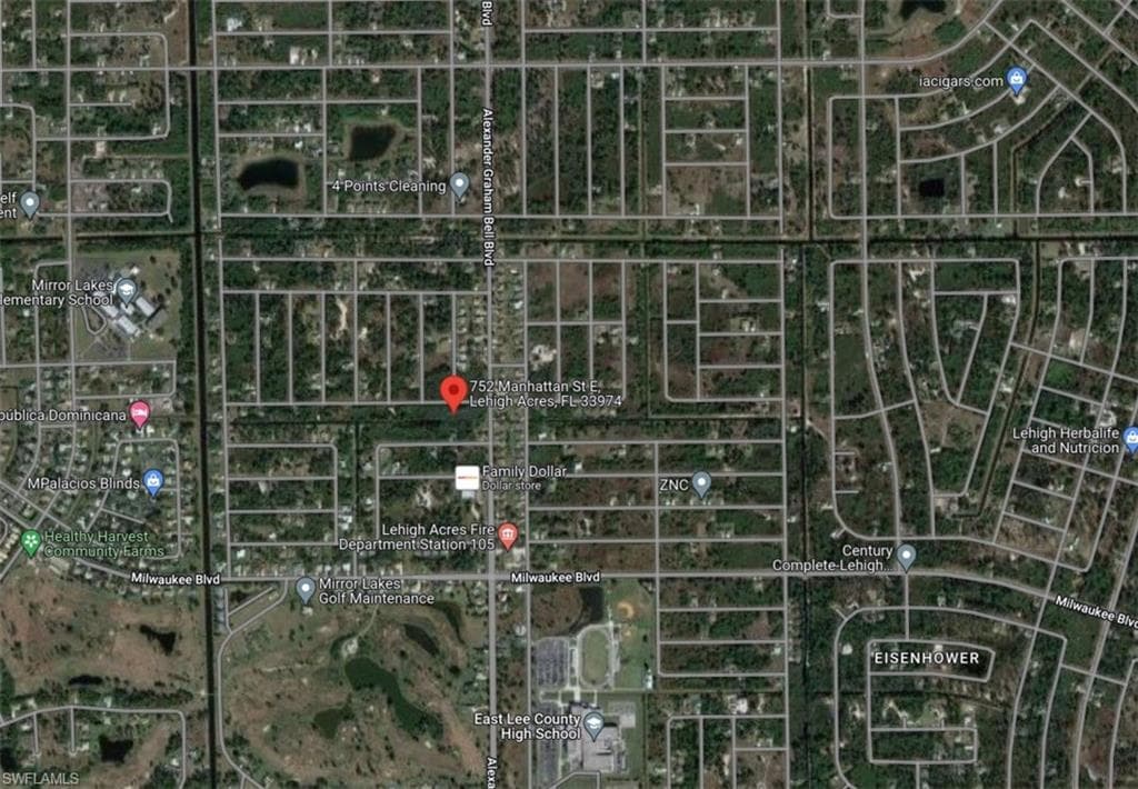 752 Manhattan ST E LEHIGH ACRES, FL 33974
