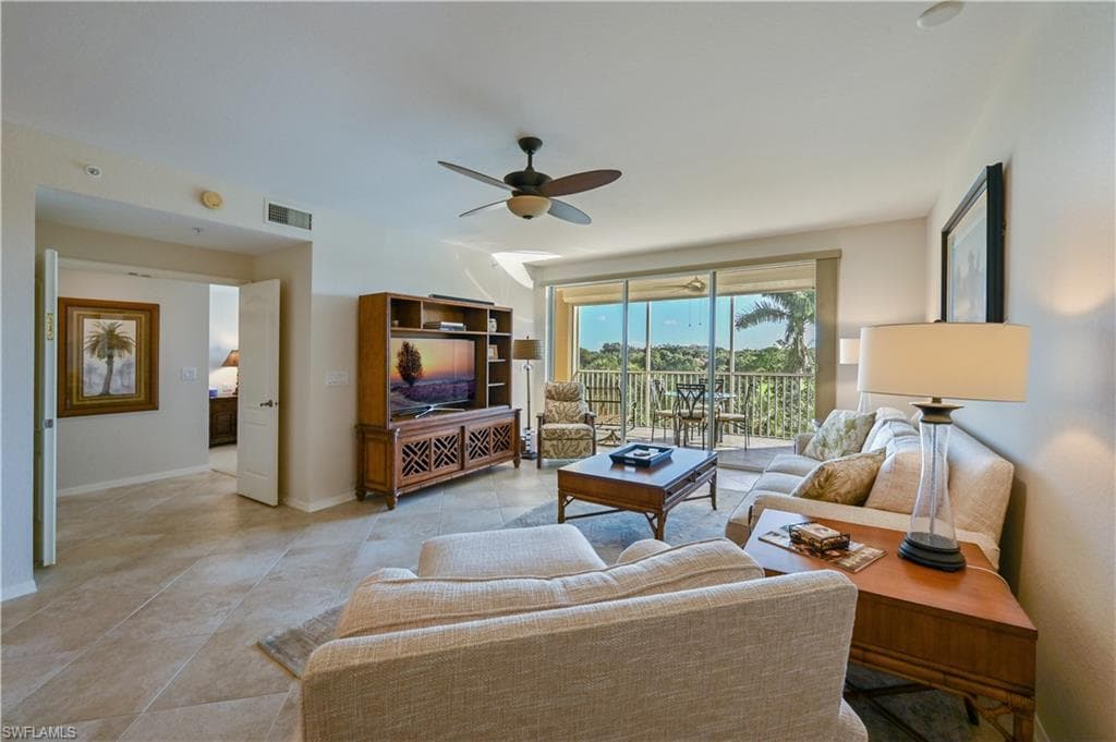 7671 Pebble Creek CIR 304 NAPLES, FL 34108