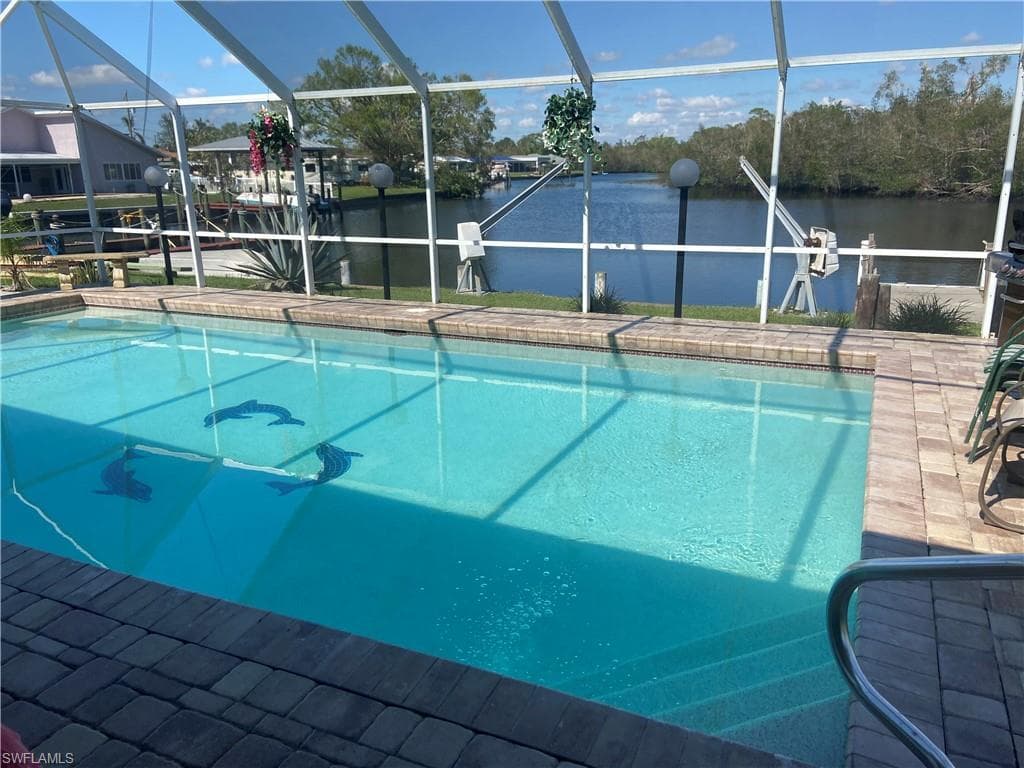 1296 Thompson ST NORTH FORT MYERS, FL 33903