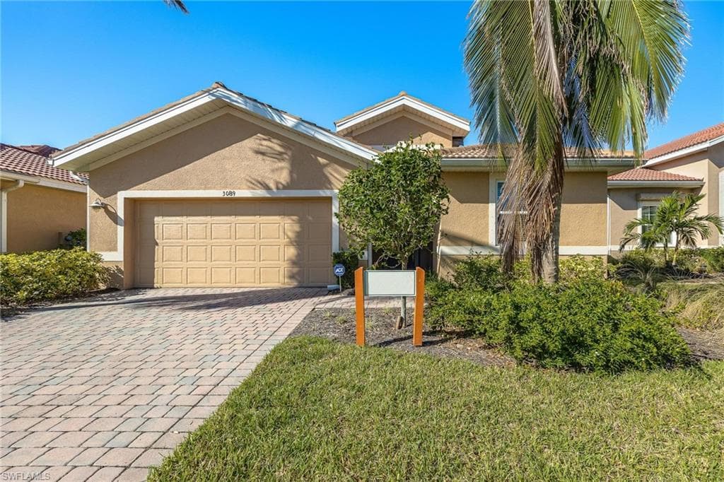 13089 Silver Thorn LOOP NORTH FORT MYERS, FL 33903