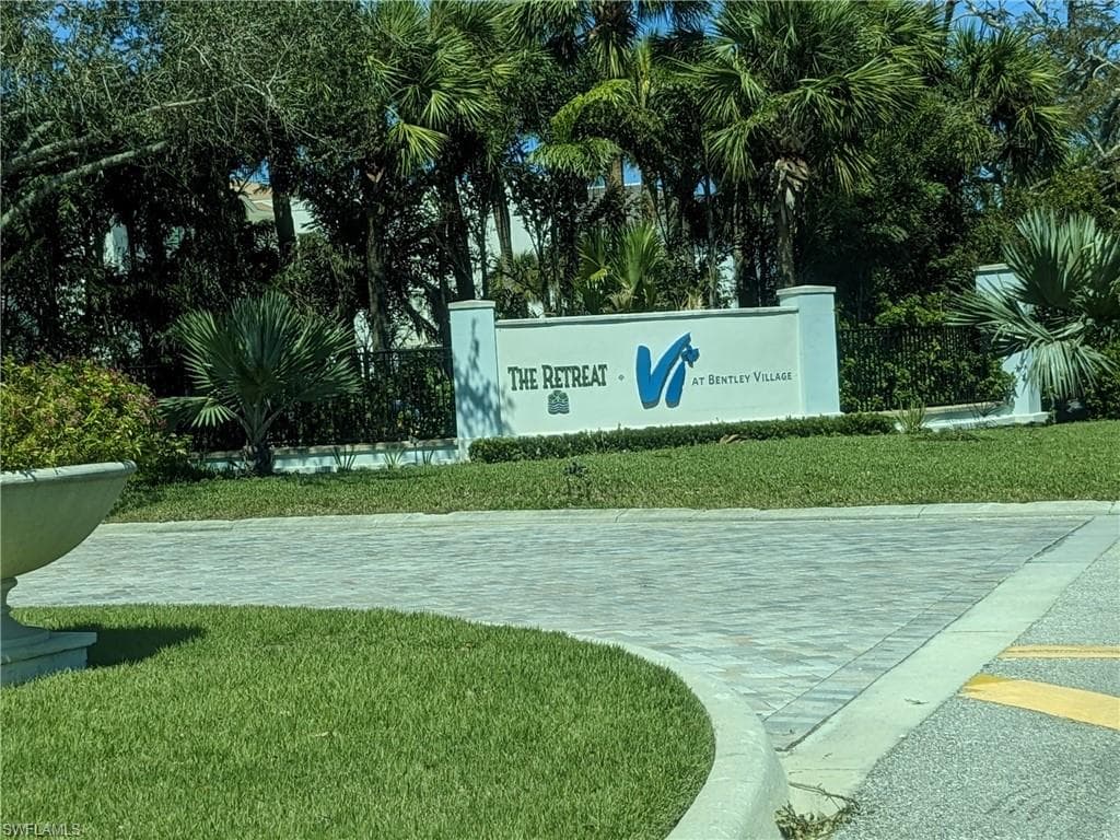 545 Lake Louise CIR 5-102 NAPLES, FL 34110