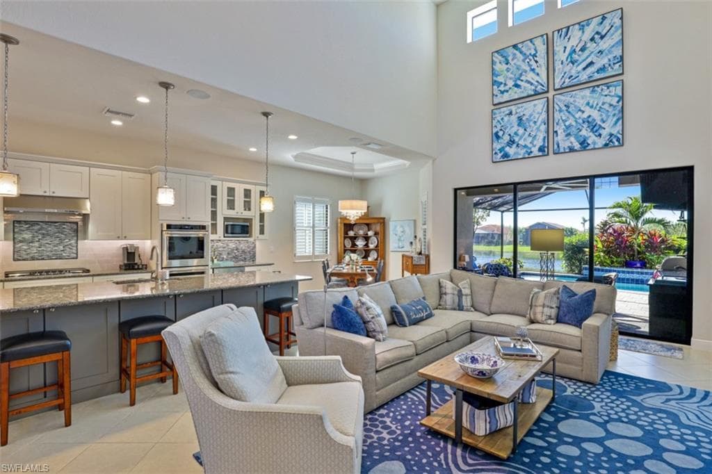 10509 Valencia Lakes DR