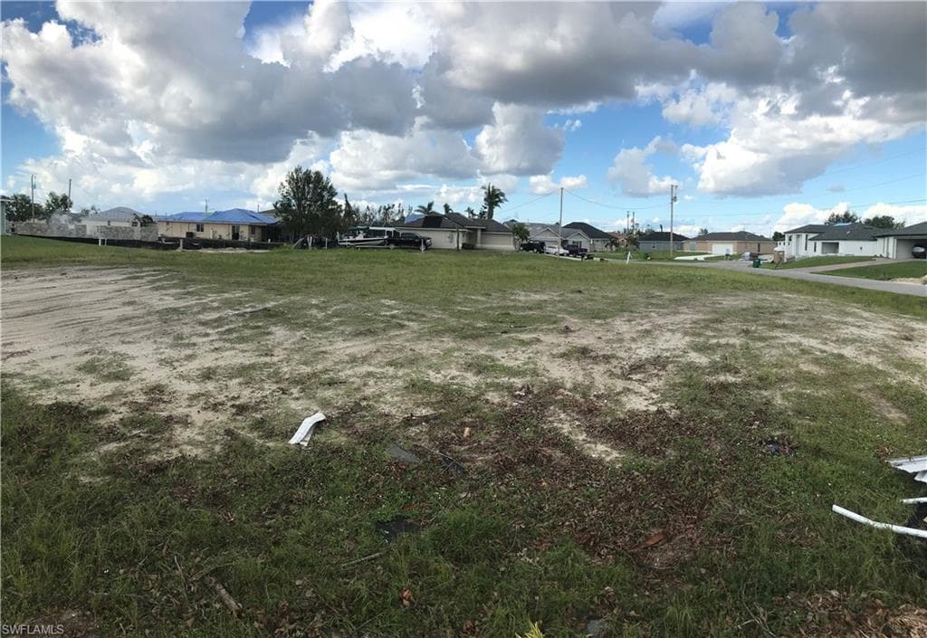 220 NW 14th PL CAPE CORAL, FL 33993