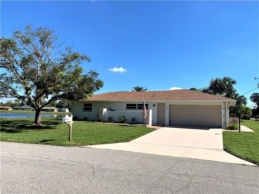 500 Causeway DR LEHIGH ACRES, FL 33936