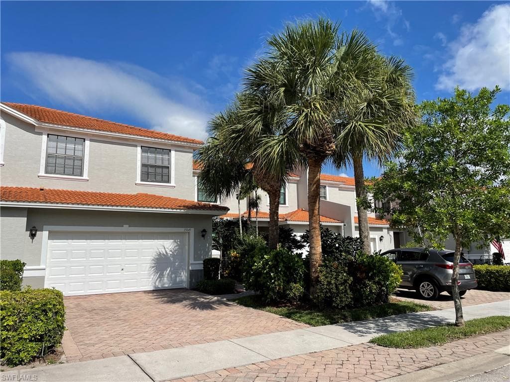 15641 Summit Place CIR 323 NAPLES, FL 34119