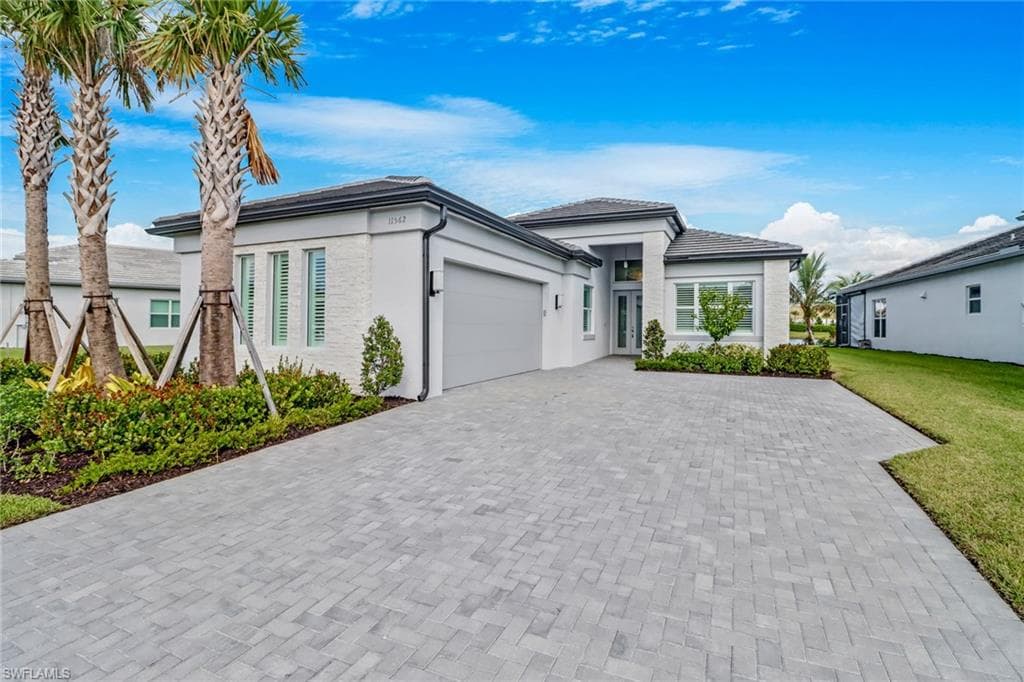 11562 Coronado WAY NAPLES, FL 34120