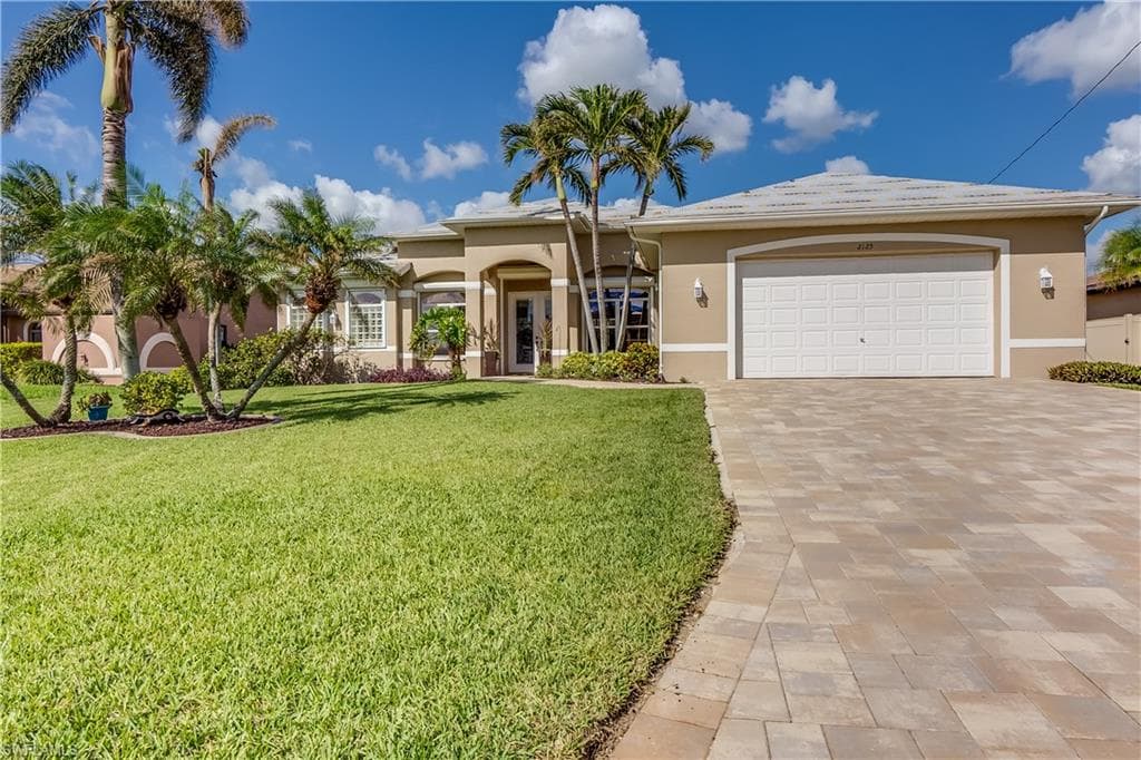 2125 SW 40th TER CAPE CORAL, FL 33914