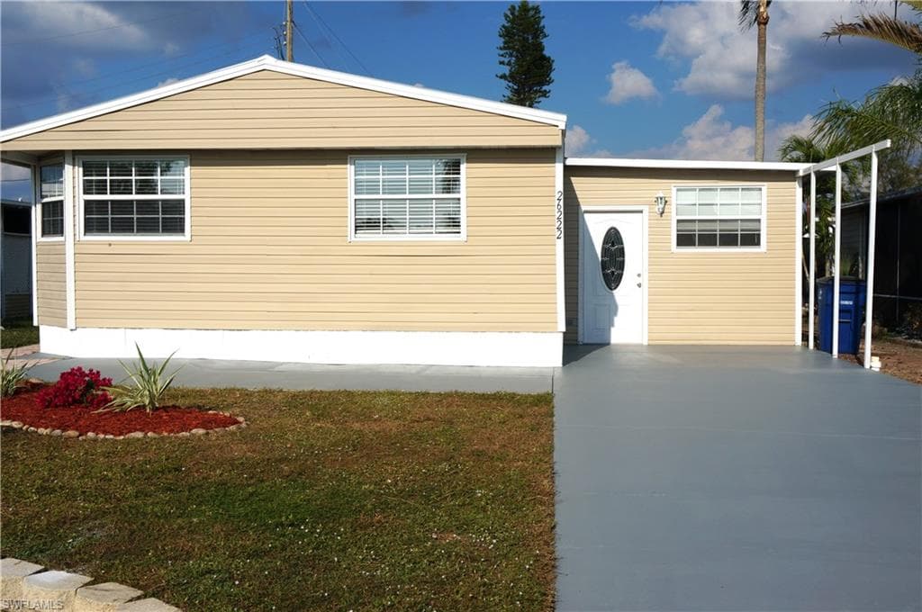 26222 Earl RD BONITA SPRINGS, FL 34135