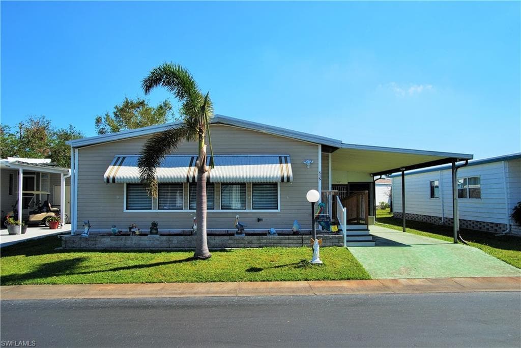 515 Horizon DR NORTH FORT MYERS, FL 33903