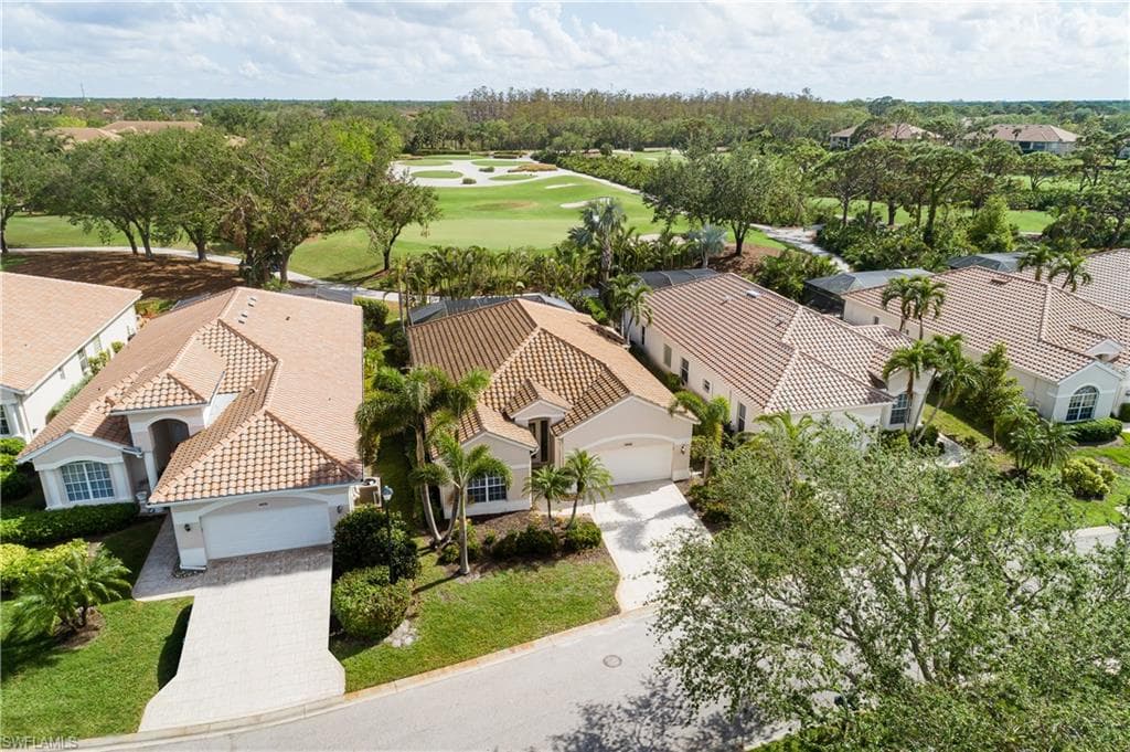 24741 Hollybrier LN BONITA SPRINGS, FL 34134
