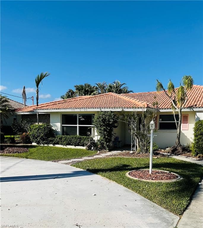 5326 Bayview CT CAPE CORAL, FL 33904