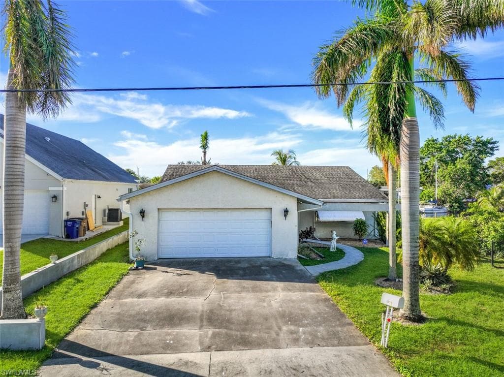 12519 River RD FORT MYERS, FL 33905