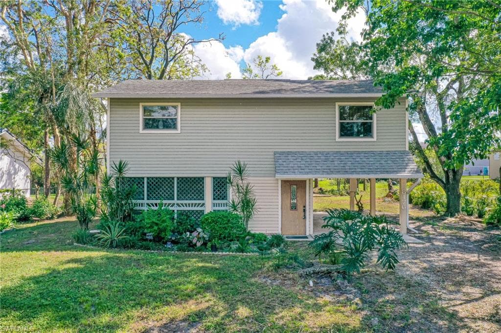 8176 Albatross RD FORT MYERS, FL 33967