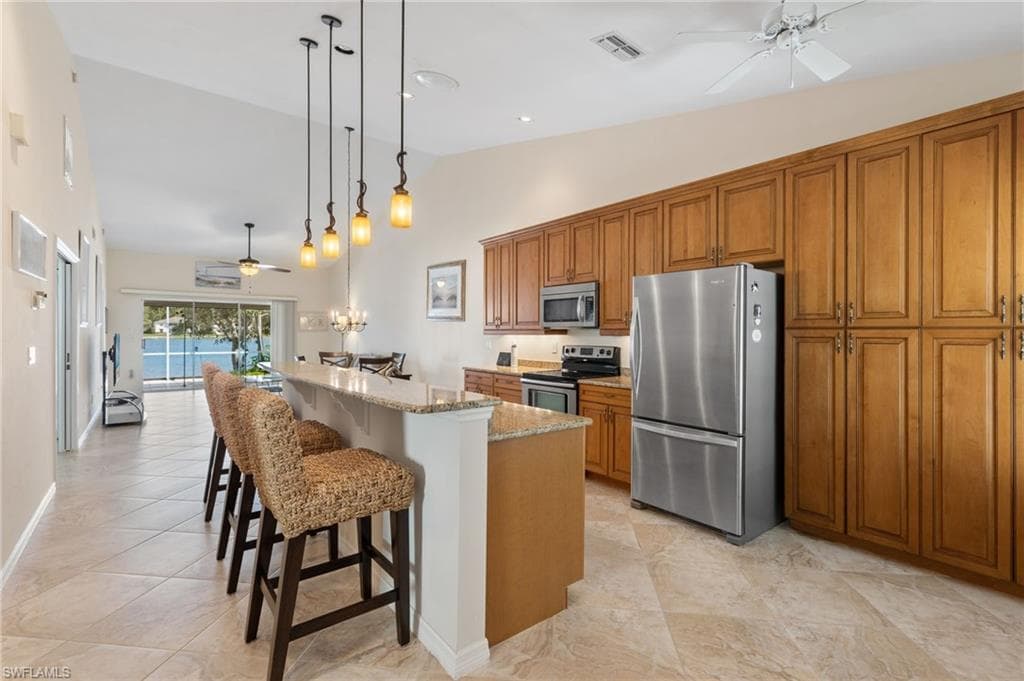 2816 Crown Pointe BLVD W NAPLES, FL 34112