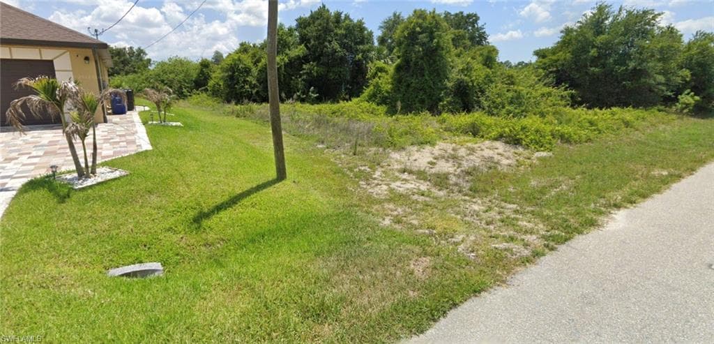 2915 44th ST SW LEHIGH ACRES, FL 33976