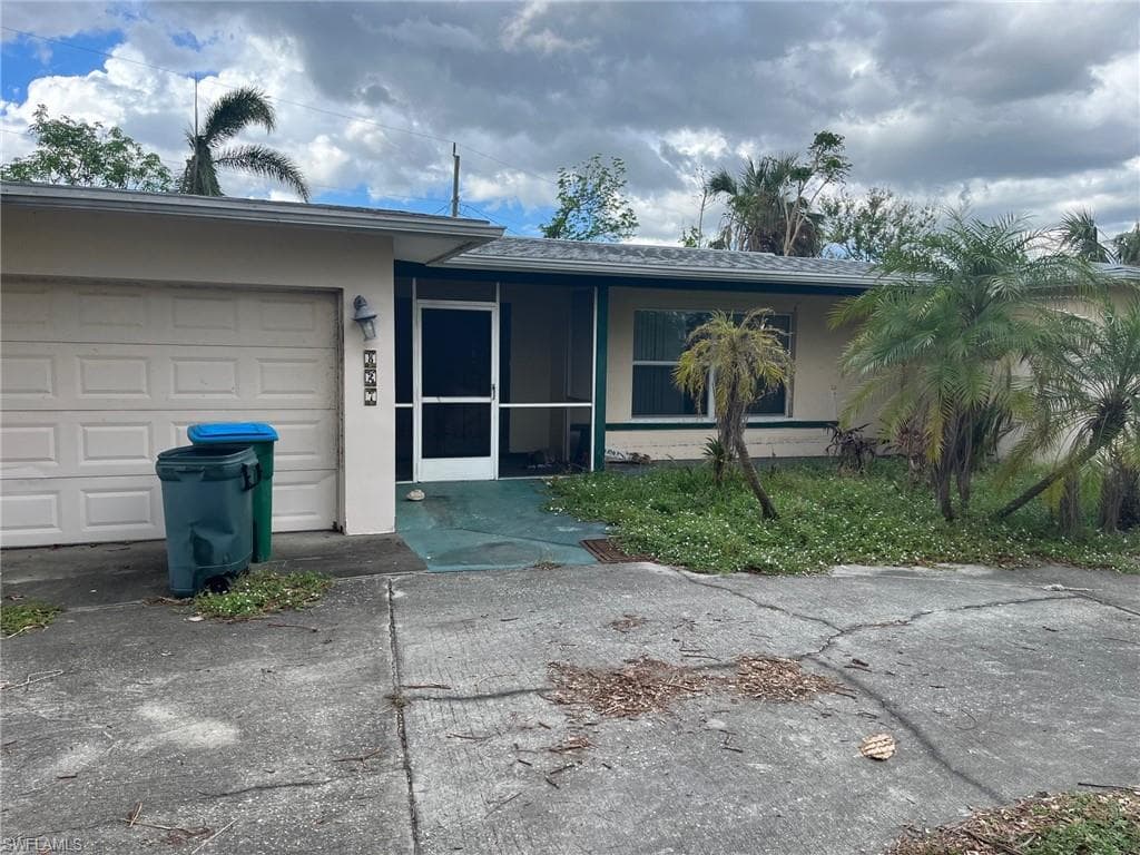 827 El Dorado PKWY E CAPE CORAL, FL 33904