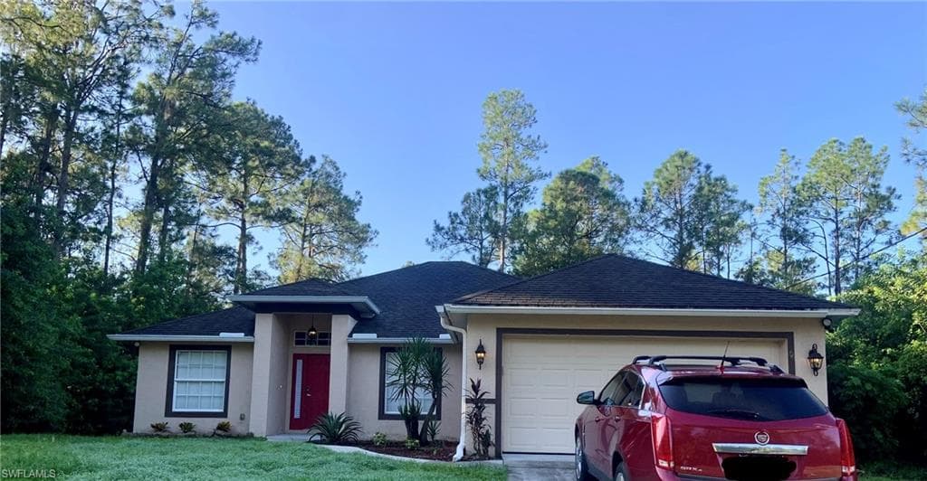 313 Vicksburg AVE LEHIGH ACRES, FL 33972