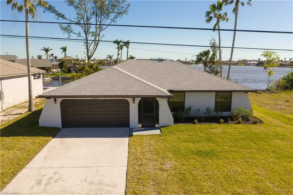 1009 SW 6th AVE CAPE CORAL, FL 33991