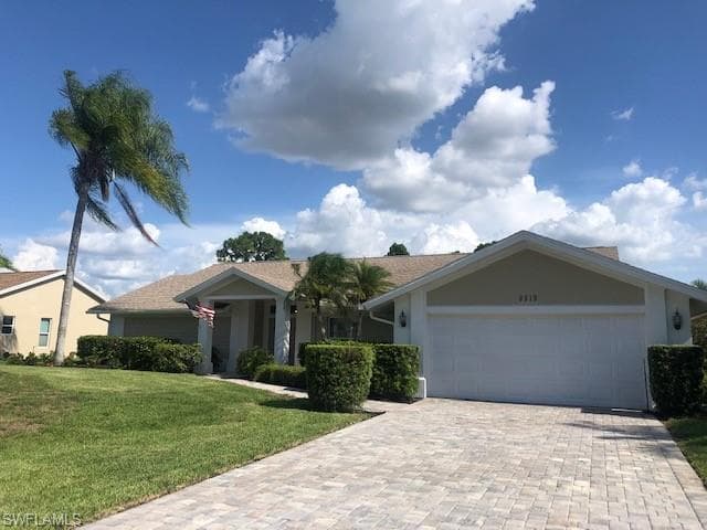 9919 Treasure Cay LN BONITA SPRINGS, FL 34135