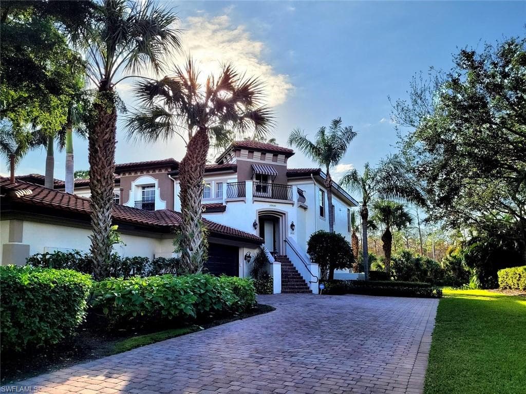 29110 BRENDISI WAY 202 NAPLES, FL 34110