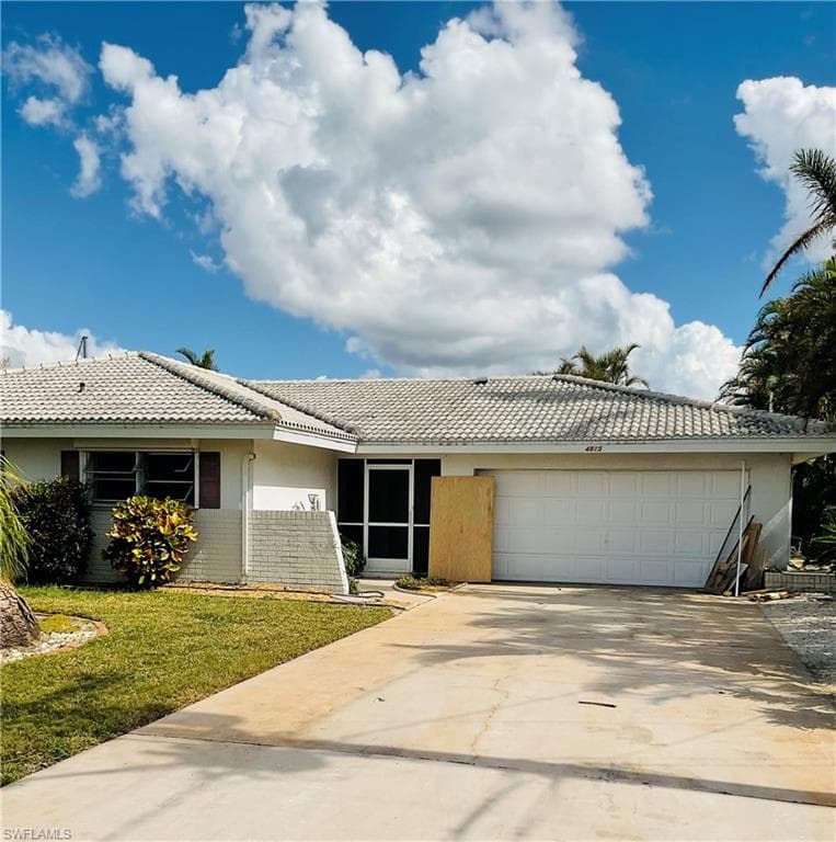 4815 Sorrento CT CAPE CORAL, FL 33904
