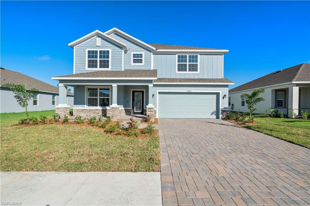 8944 Cascade Price CIR NORTH FORT MYERS, FL 33917