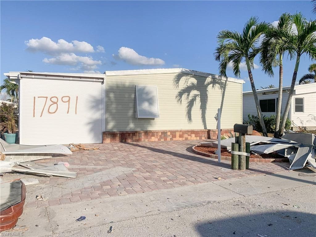 17891 Peppard DR FORT MYERS BEACH, FL 33931