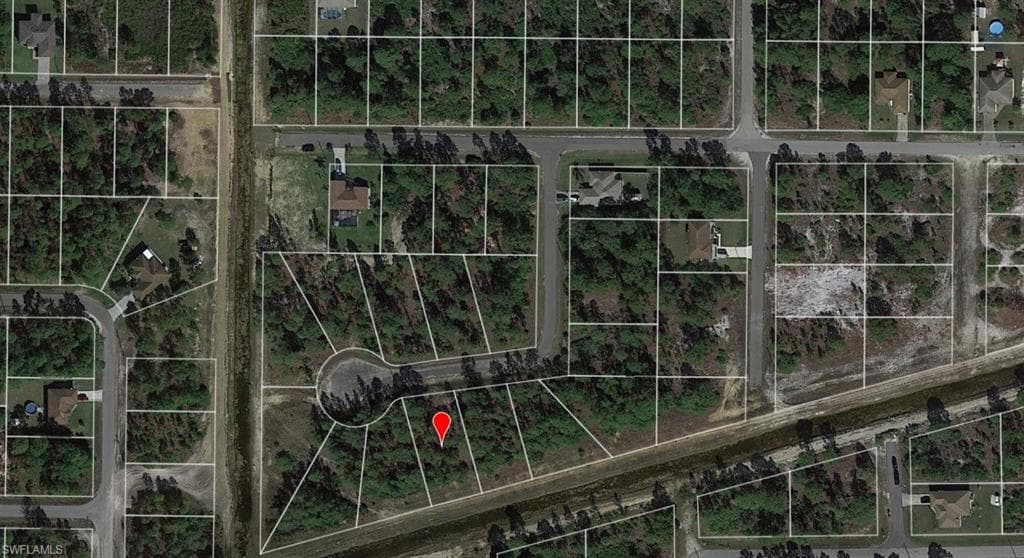 3011 Laura CT LEHIGH ACRES, FL 33971