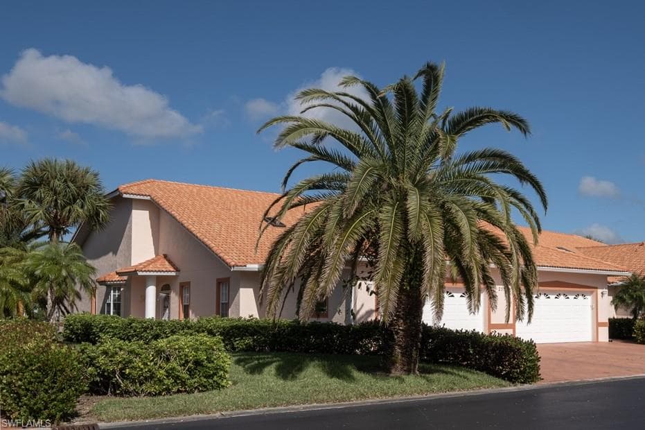 255 W Naomi DR 6101 NAPLES, FL 34104