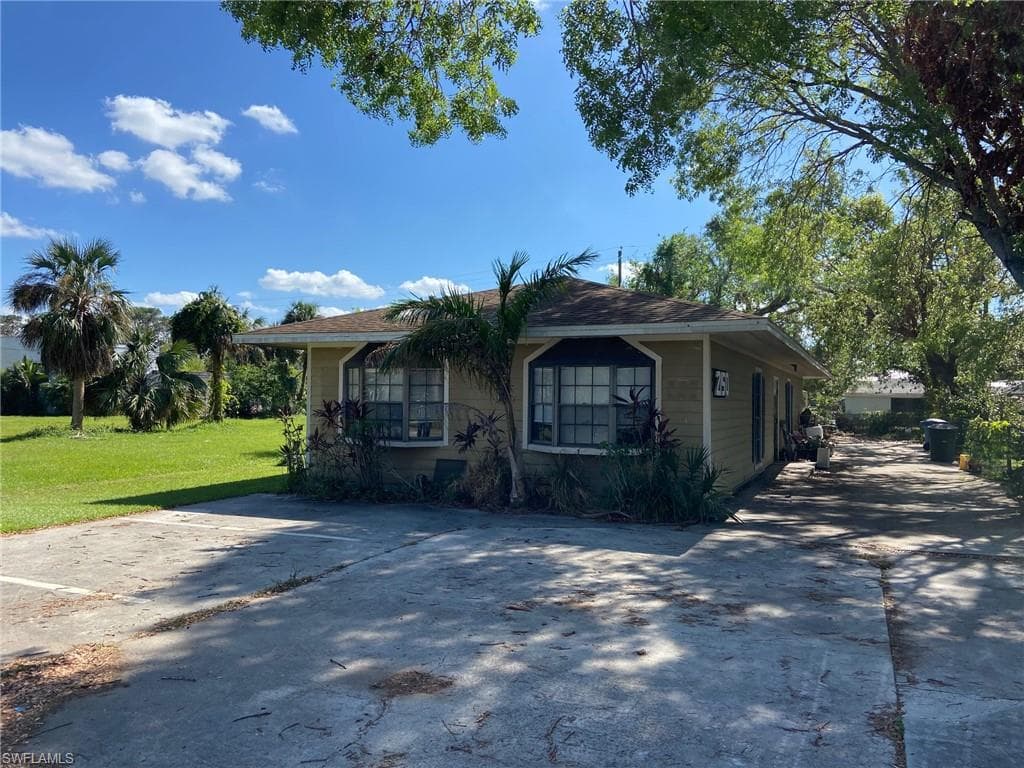 2150 Edison AVE FORT MYERS, FL 33901