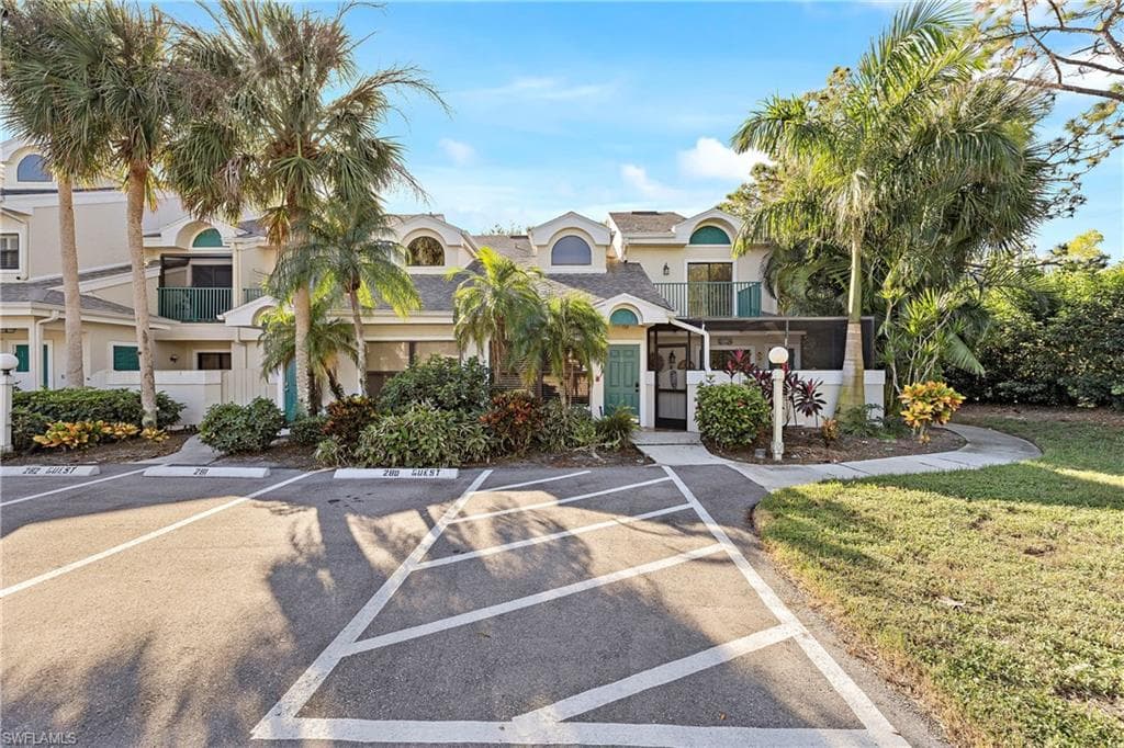 76 Emerald Woods DR L1 NAPLES, FL 34108