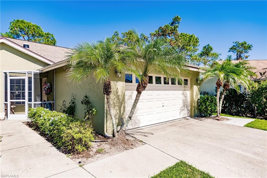 103 Lely CT NAPLES, FL 34113