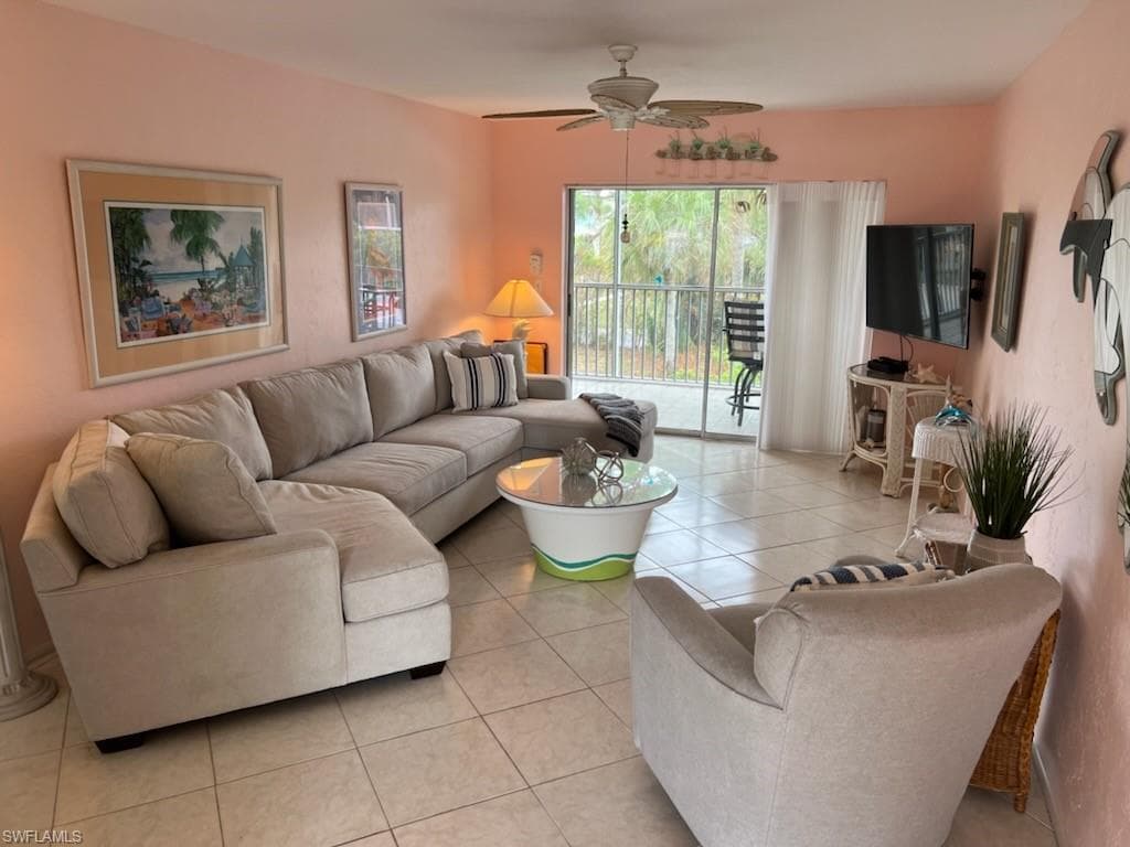 4100 Belair LN 211 NAPLES, FL 34103