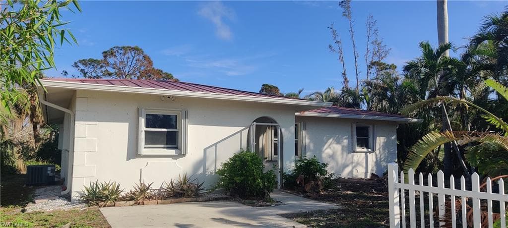 3628 Tropical Point DR ST. JAMES CITY, FL 33956