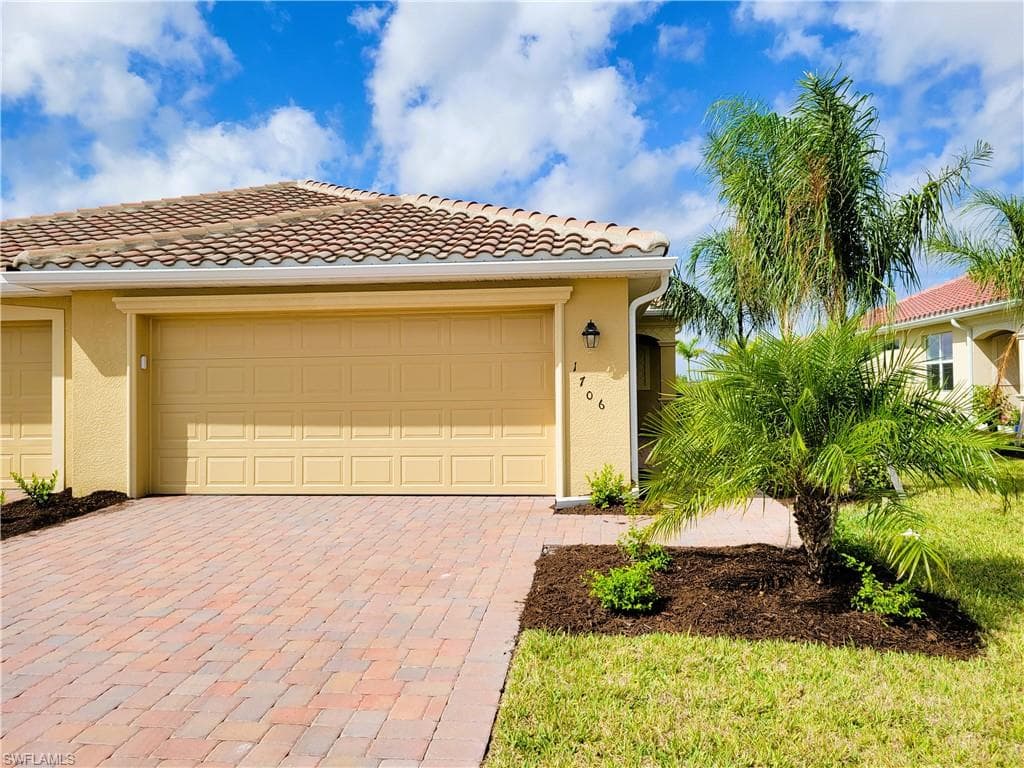 1706 Alameda DR NAPLES, FL 34120