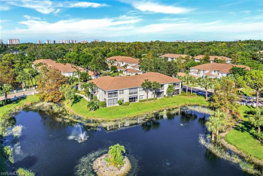6940 Satinleaf RD N 101 NAPLES, FL 34109