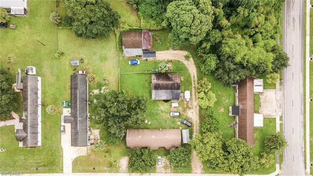 202 3rd ST FORT MYERS, FL 33907