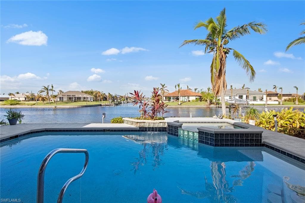 3804 SW 27th CT CAPE CORAL, FL 33914