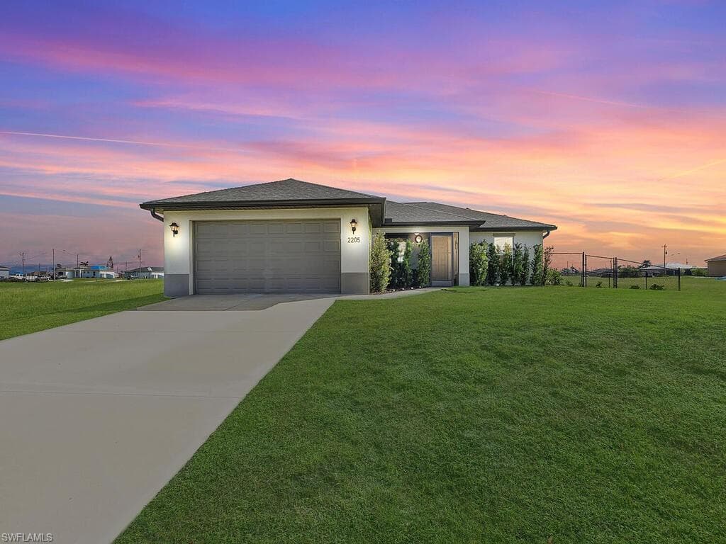2205 NW 8th PL CAPE CORAL, FL 33993