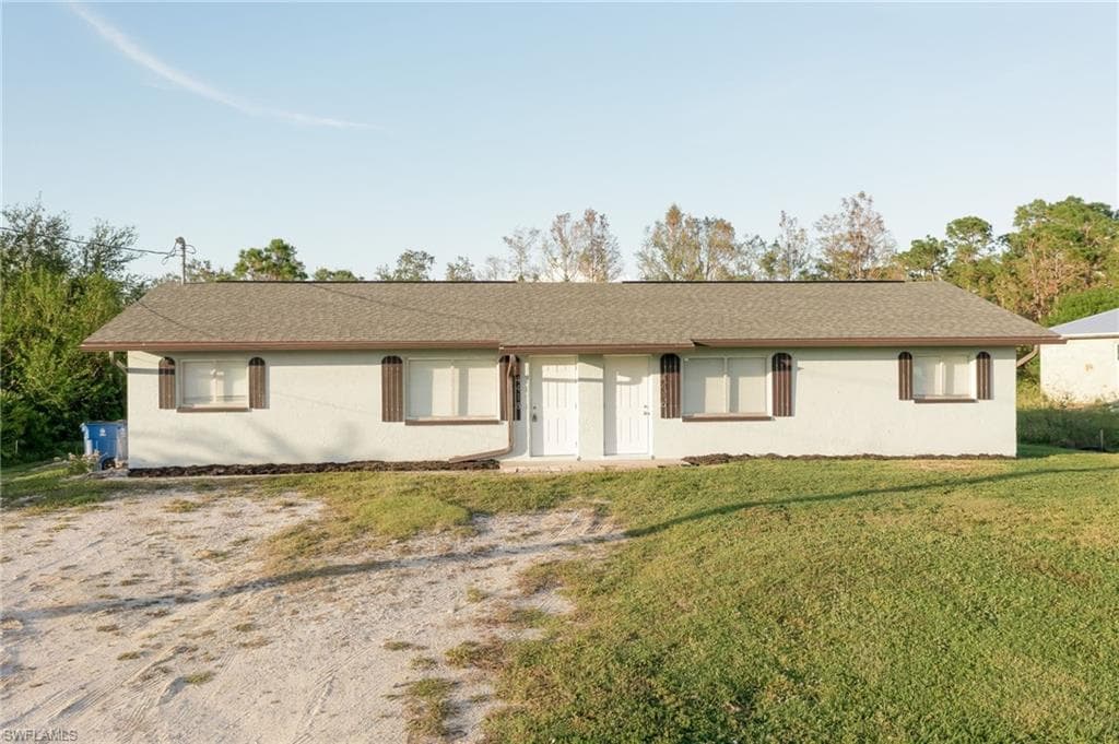 4416/4418 Douglas LN LEHIGH ACRES, FL 33973