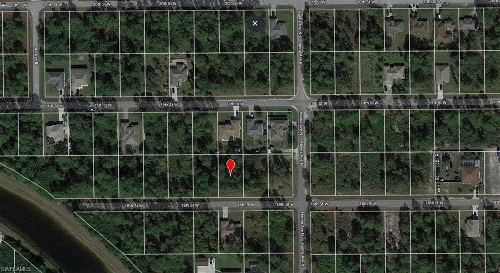 2804 18th ST W LEHIGH ACRES, FL 33976