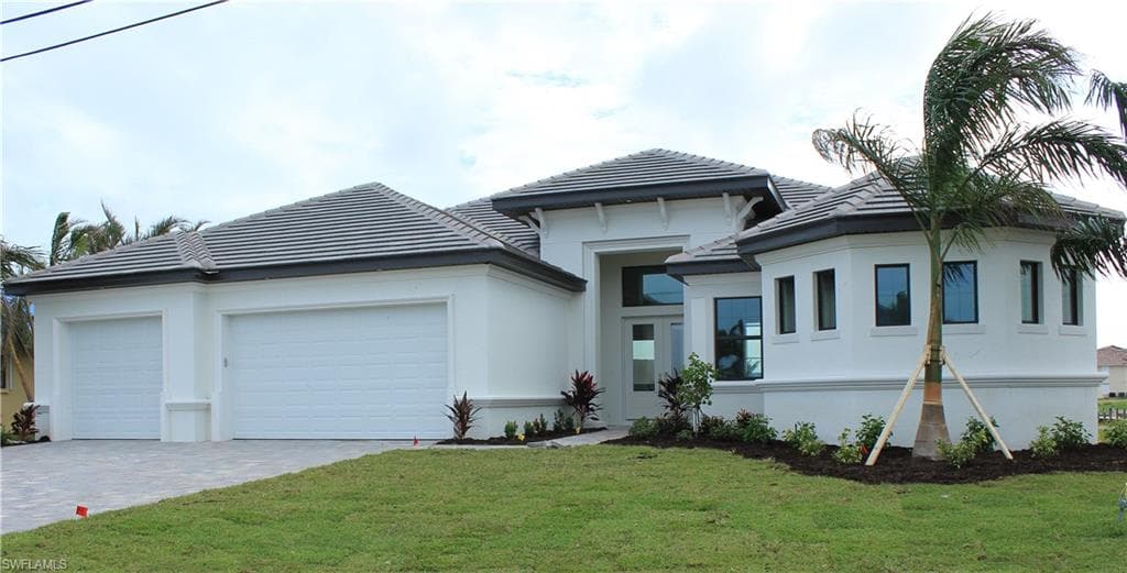 4705 SW 11th AVE CAPE CORAL, FL 33914