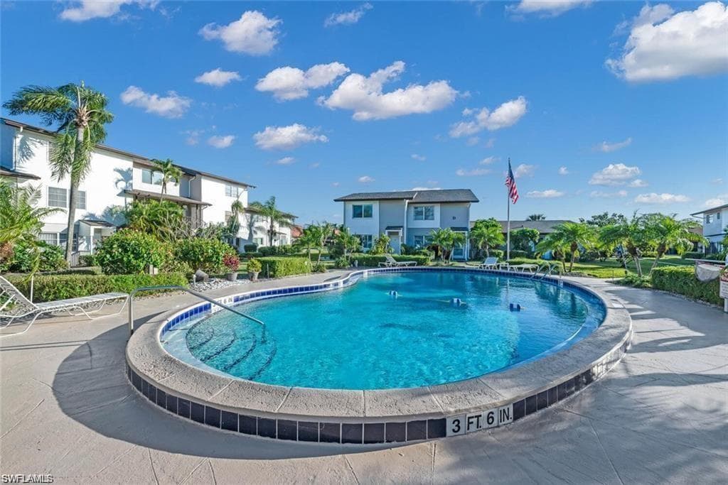 180 Cypress WAY E E133 NAPLES, FL 34110