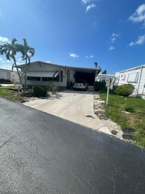 275 Yorkshire AVE FORT MYERS, FL 33908