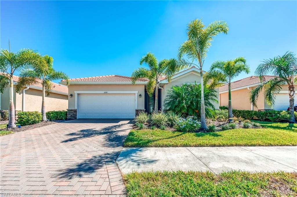 10585 Pistoia DR FORT MYERS, FL 33913