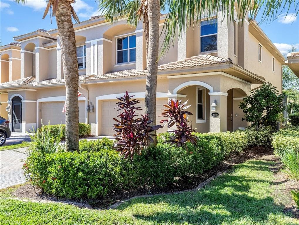 20592 Larino LOOP ESTERO, FL 33928