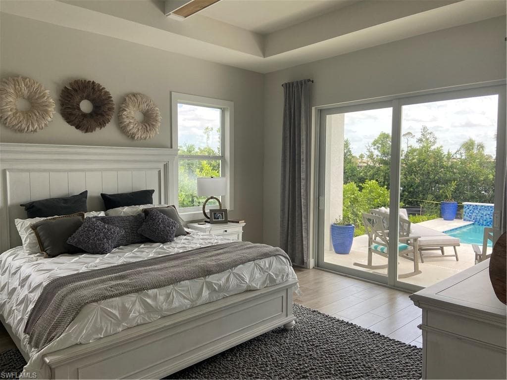 135 Cambria LN NAPLES, FL 34112
