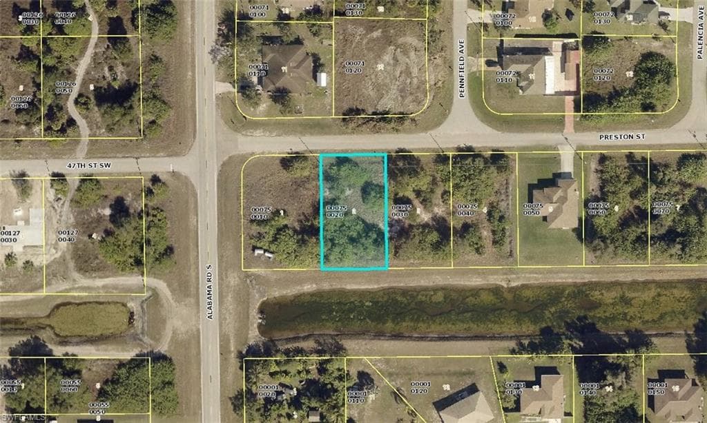 104 Preston ST LEHIGH ACRES, FL 33974