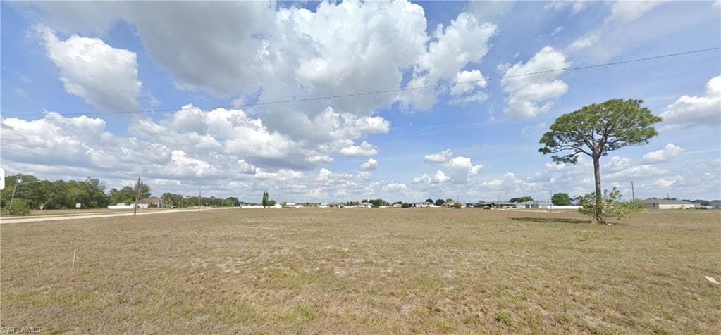 3023 Nelson RD N CAPE CORAL, FL 33993